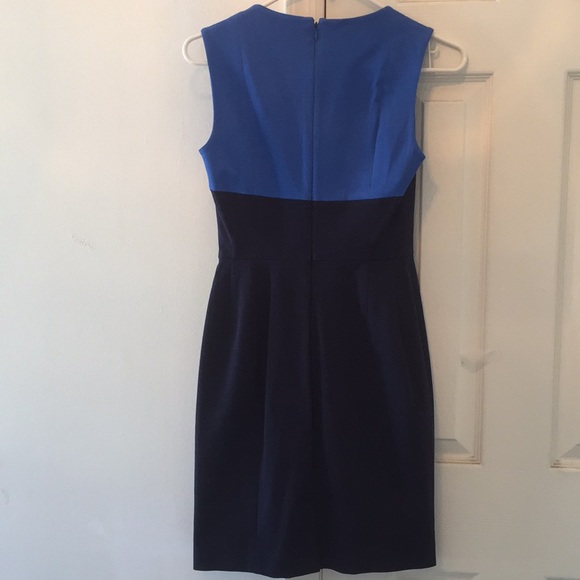 BANANA REPUBLIC Dress - Picture 2 of 7